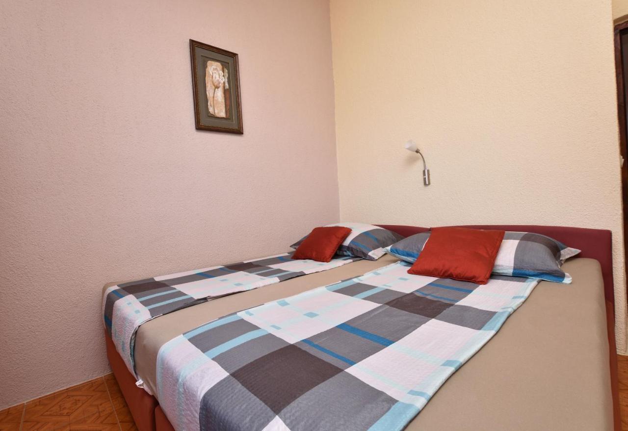 Apartments Jurkic Dolac Екстер'єр фото