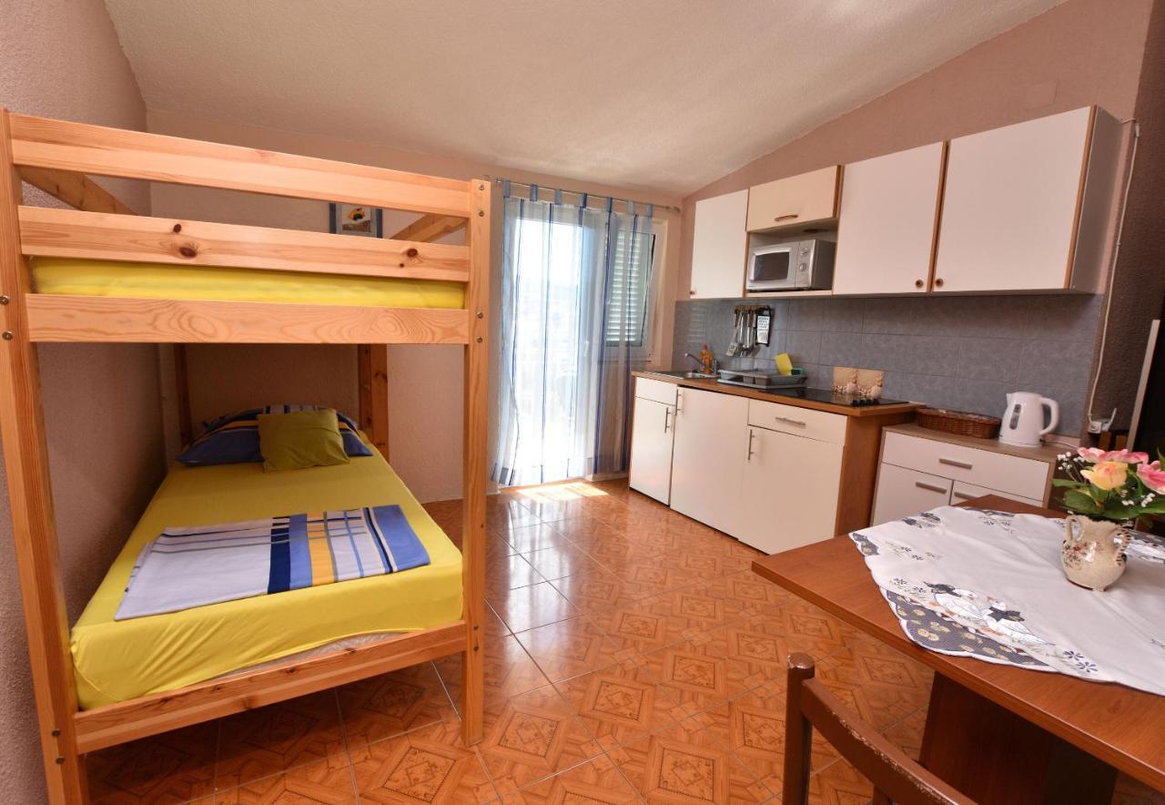 Apartments Jurkic Dolac Екстер'єр фото