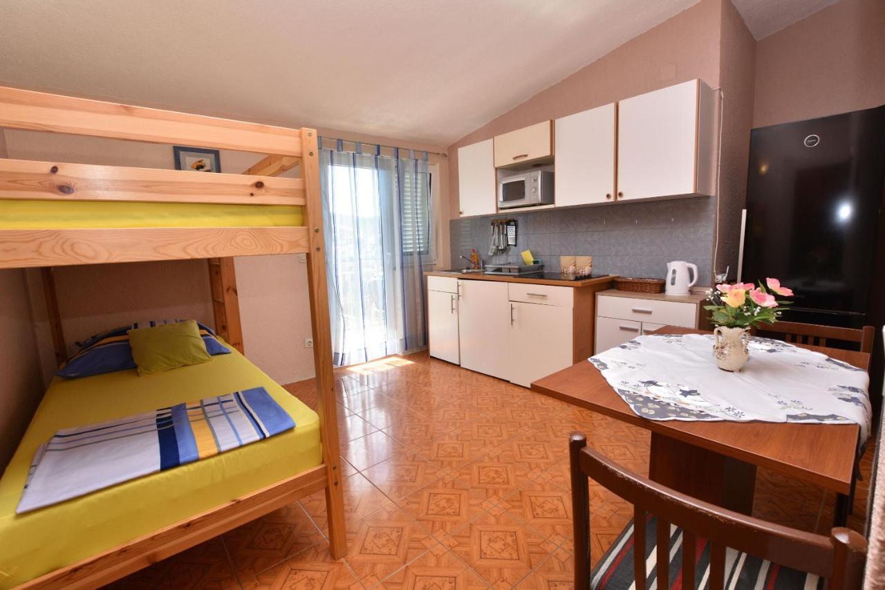 Apartments Jurkic Dolac Екстер'єр фото