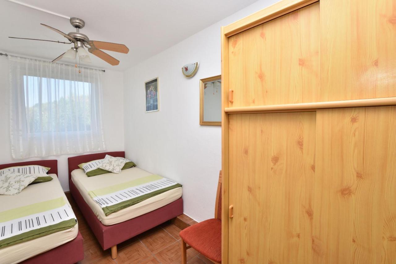 Apartments Jurkic Dolac Екстер'єр фото
