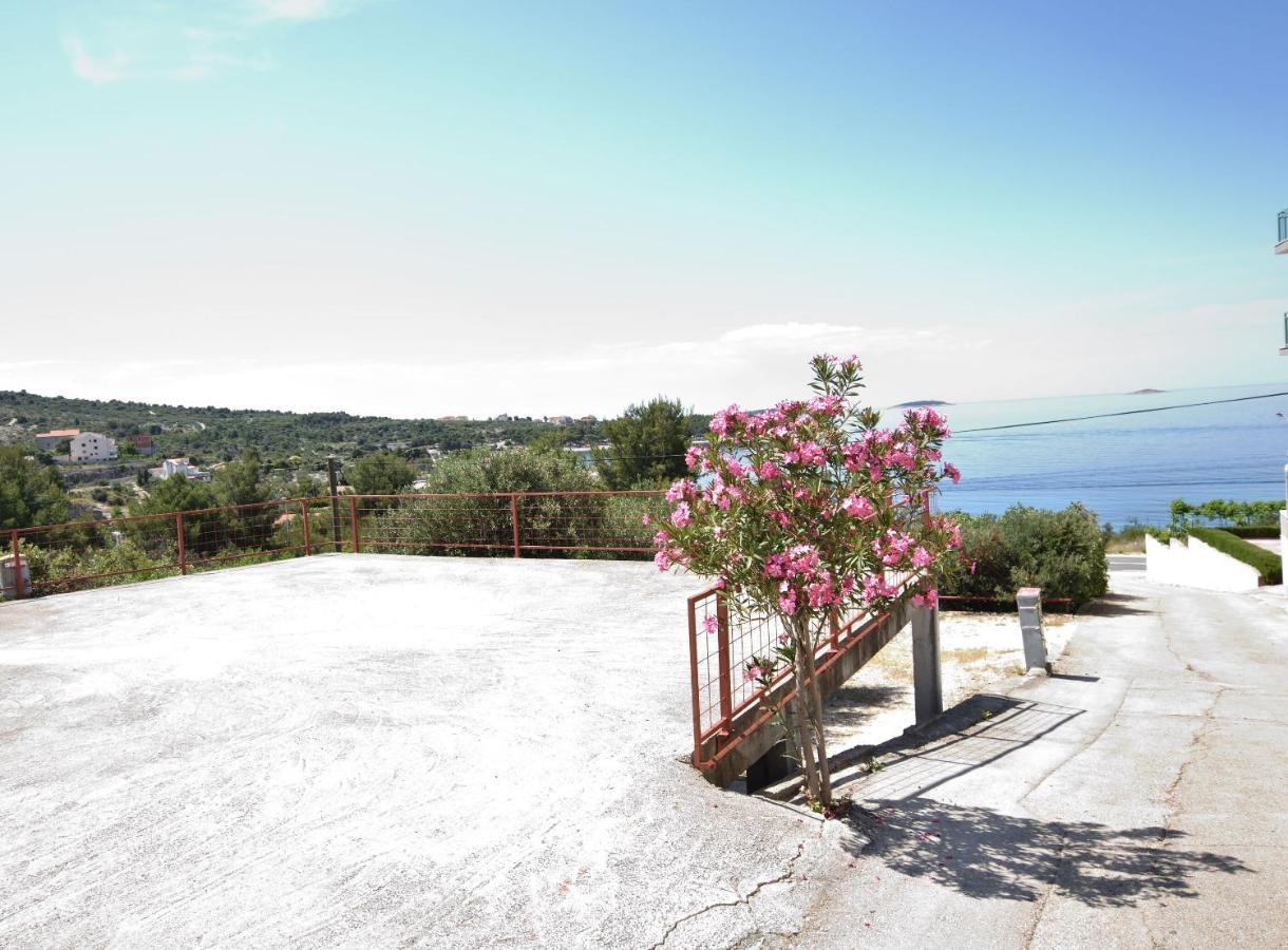 Apartments Jurkic Dolac Екстер'єр фото